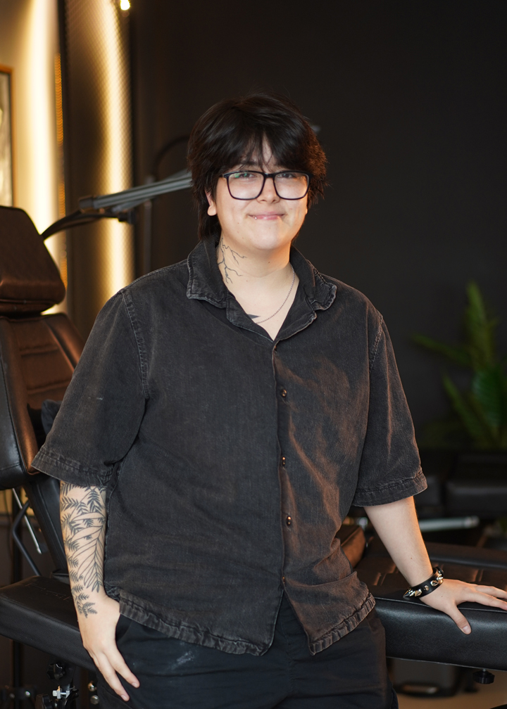 Christalito tatuador en Inkognitus Tattoo Studio